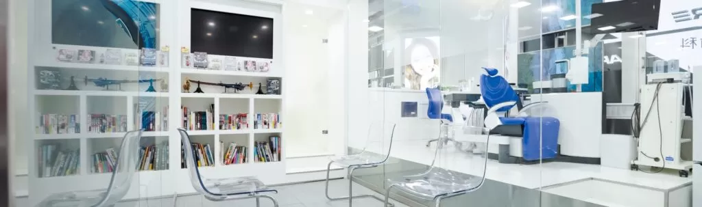 東京審美治療「ワイデンタルキュア東京」矯正治療・セラミック治療専門歯科｜医院概要